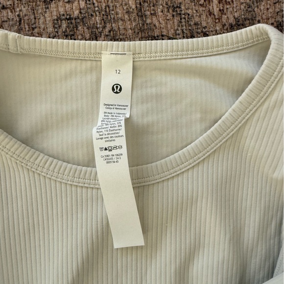 Lululemon Cream Ribbed Top - Picture 3 of 3